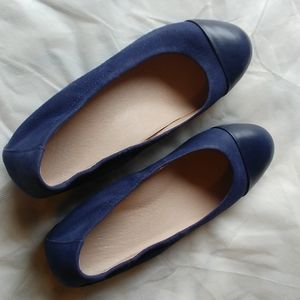 Dansko flats
